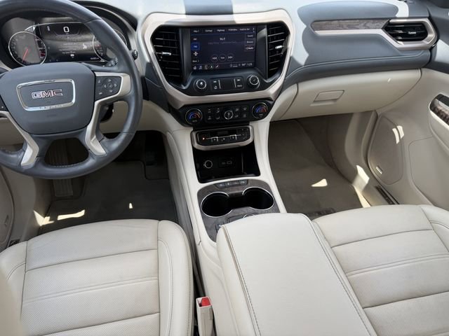 Used 2021 GMC Acadia Denali w/ Denali Ultimate Package AWD/4WD image 17