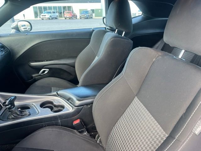 Used 2022 Dodge Challenger GT AWD/4WD image 10