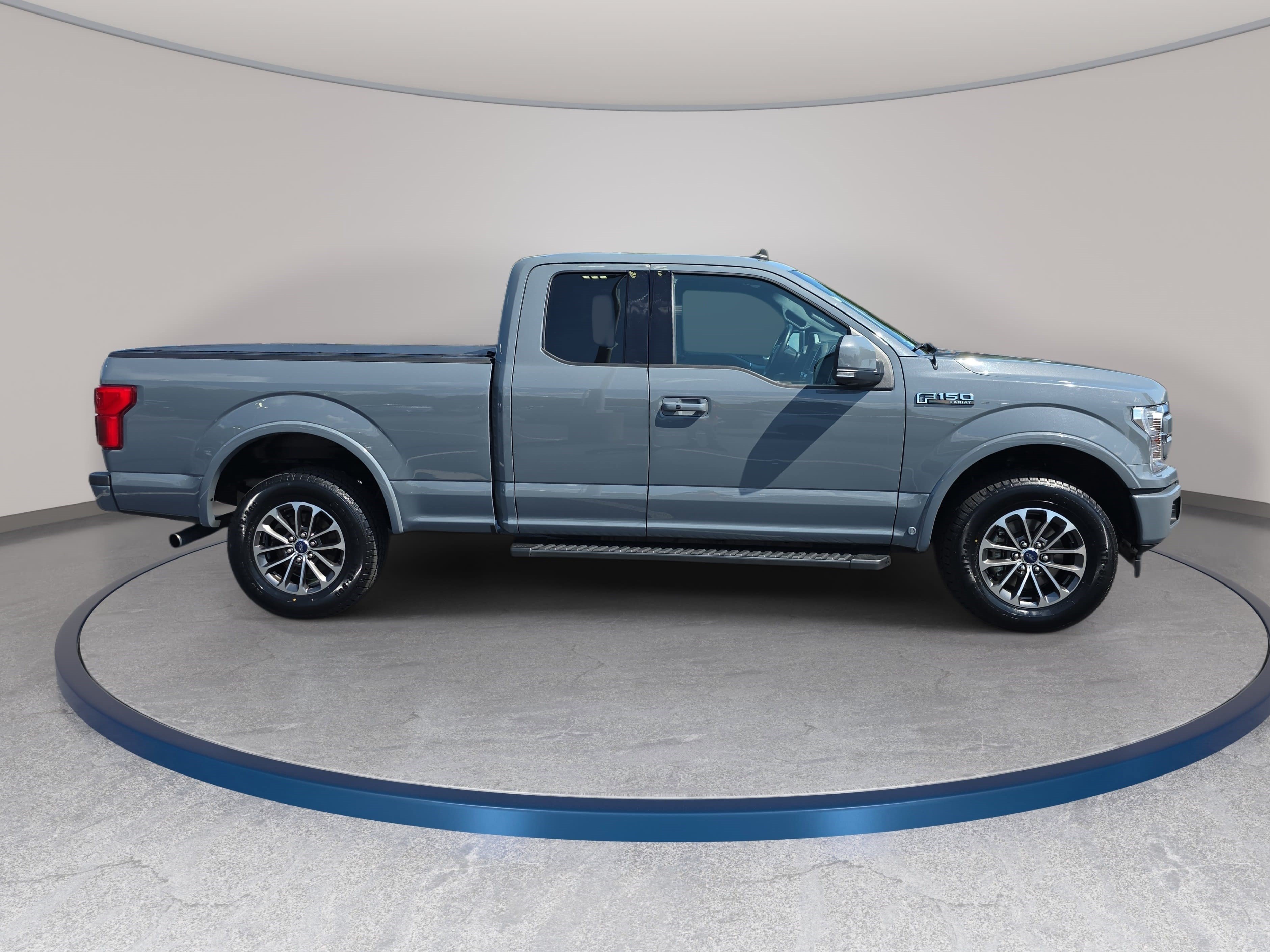 Used 2019 Ford F150 Lariat w/ Equipment Group 502A Luxury AWD/4WD image 4