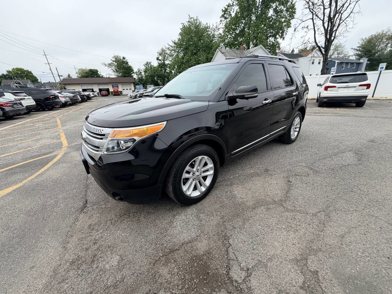 Used 2012 Ford Explorer XLT w/ Class III Trailer Tow Pkg FWD image 32