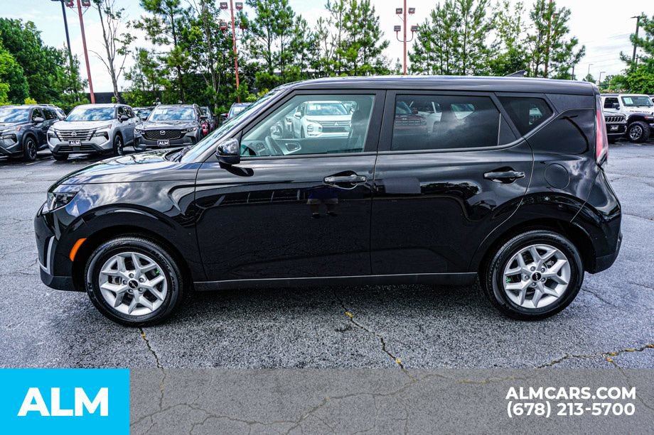 Used 2025 Kia Soul LX w/ LX Technology Package FWD image 6