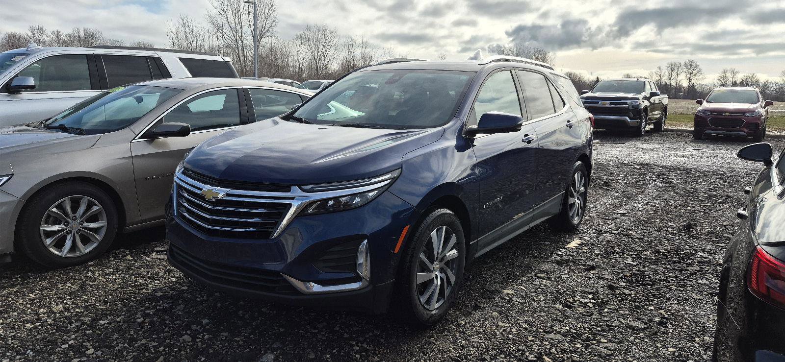 Used 2023 Chevrolet Equinox Premier image 1