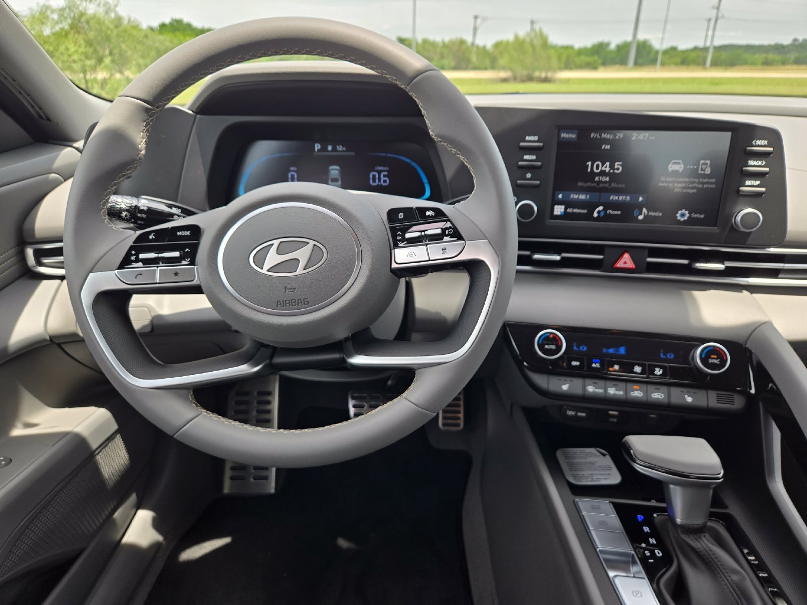 New 2026 Hyundai Elantra SEL Sport Premium FWD image 9