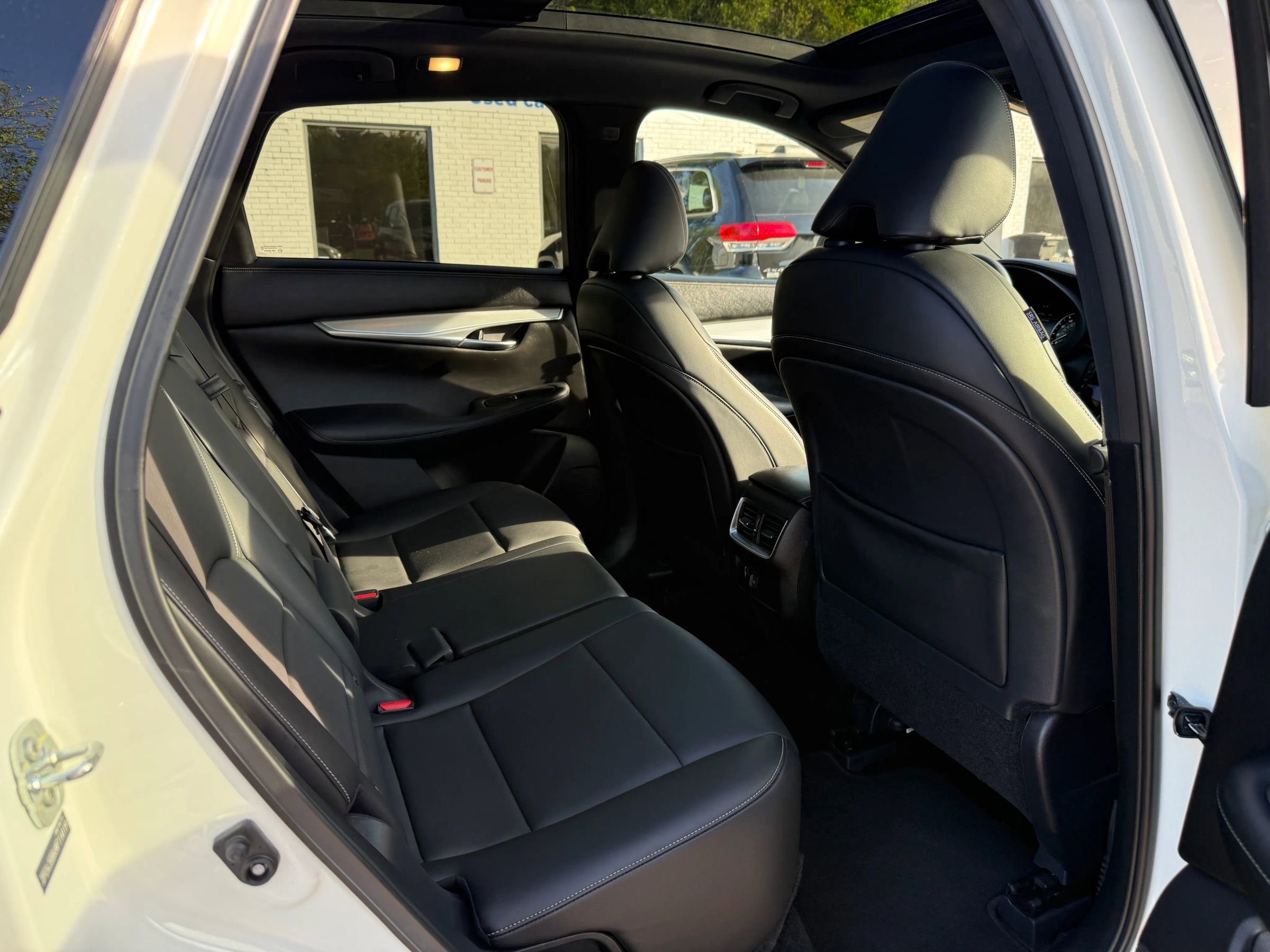 Used 2021 INFINITI QX50 Luxe w/ Appearance Package image 13