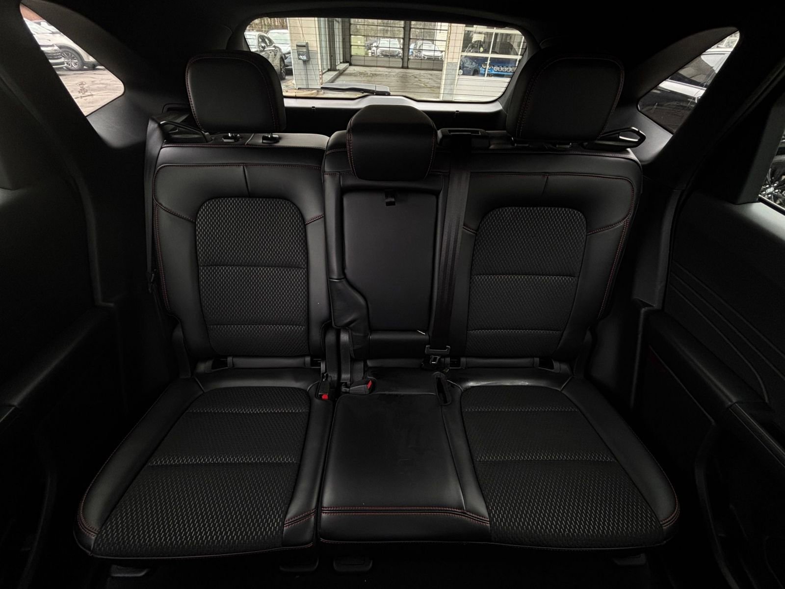 Used 2025 Ford Escape ST-Line AWD/4WD image 38