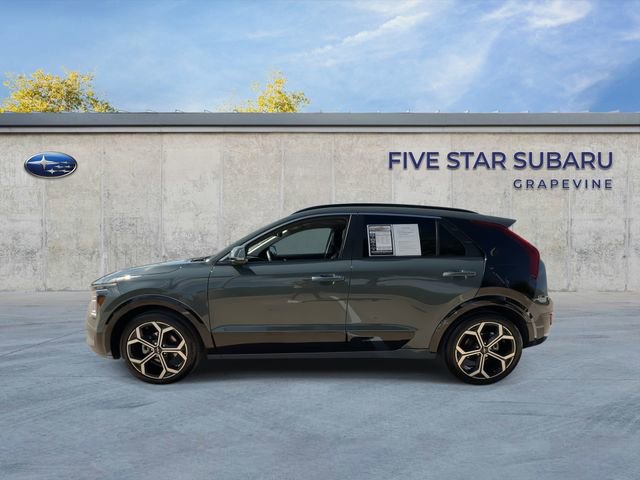 Used 2023 Kia Niro SX Touring image 5