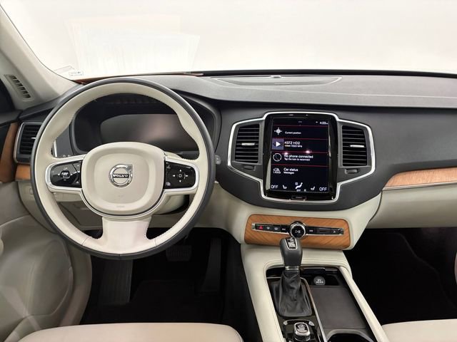 Used 2022 Volvo XC90 T5 Momentum image 20