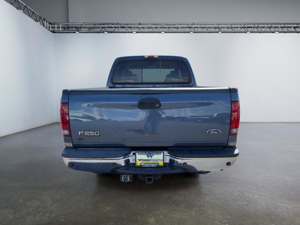 Used 2004 Ford F250 image 4