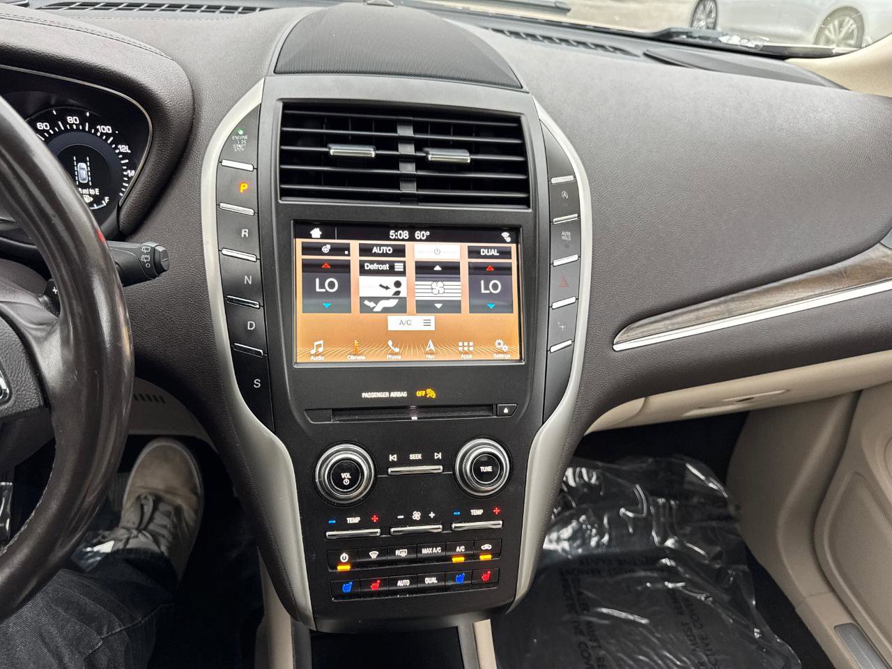 Used 2019 Lincoln MKC Reserve image 20