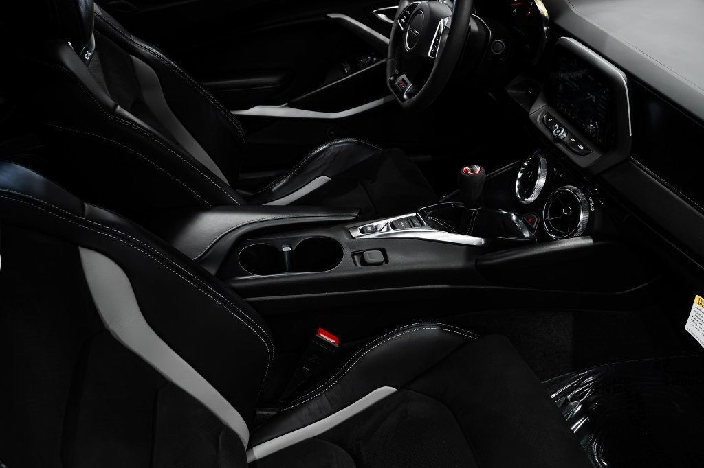 Used 2020 Chevrolet Camaro SS RWD image 33