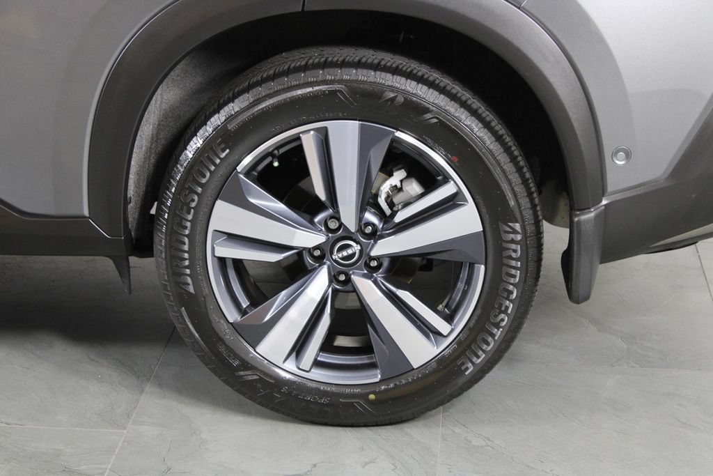 Certified 2023 Nissan Rogue Platinum FWD image 15