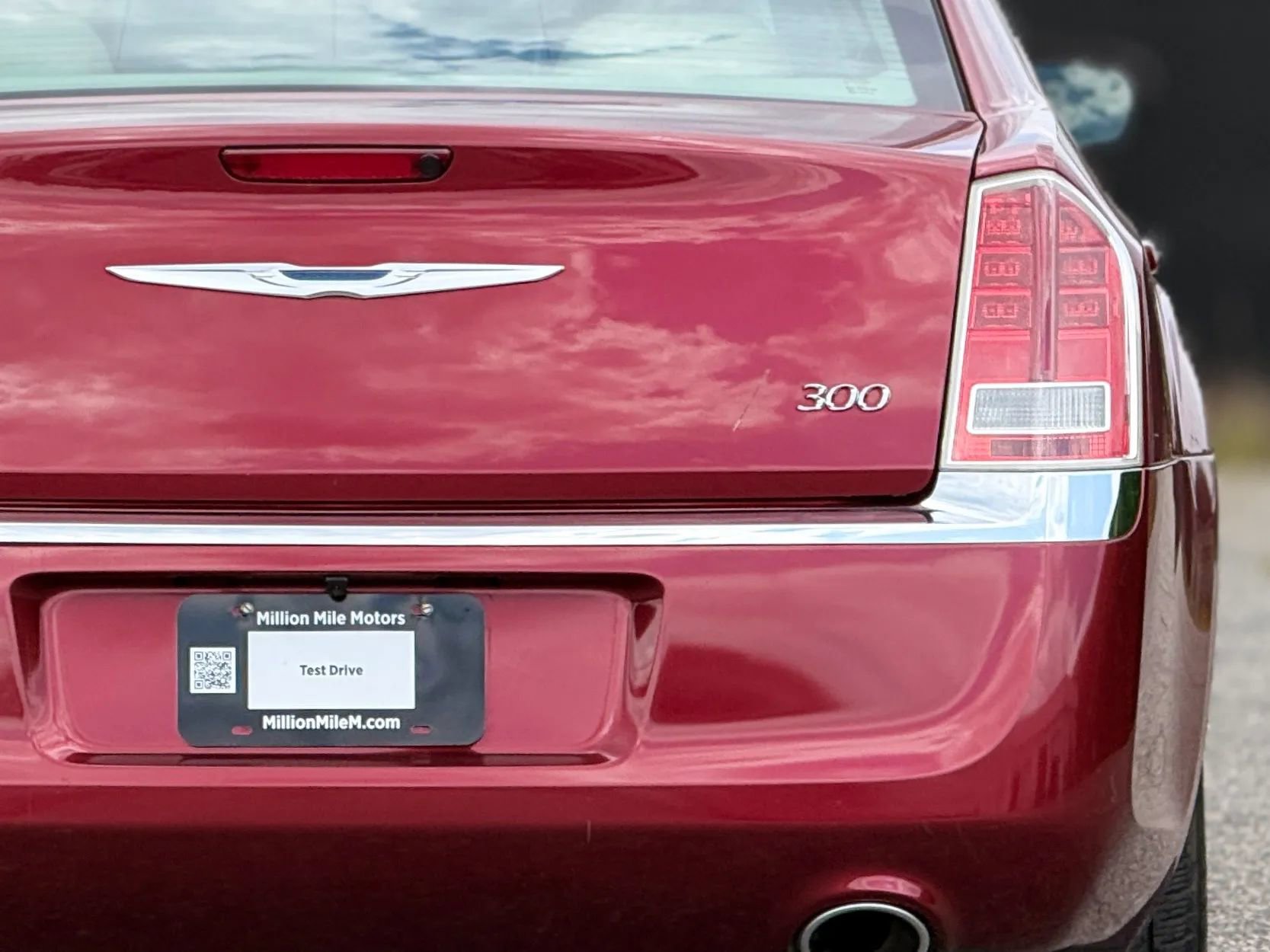 Used 2014 Chrysler 300 RWD image 14