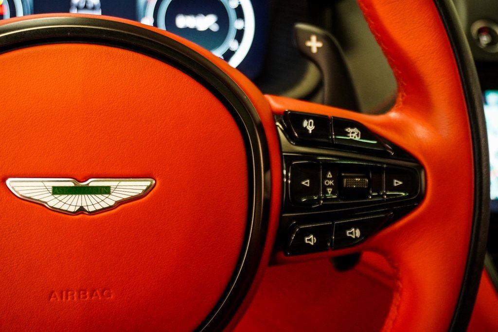Used 2021 Aston Martin DBX image 29