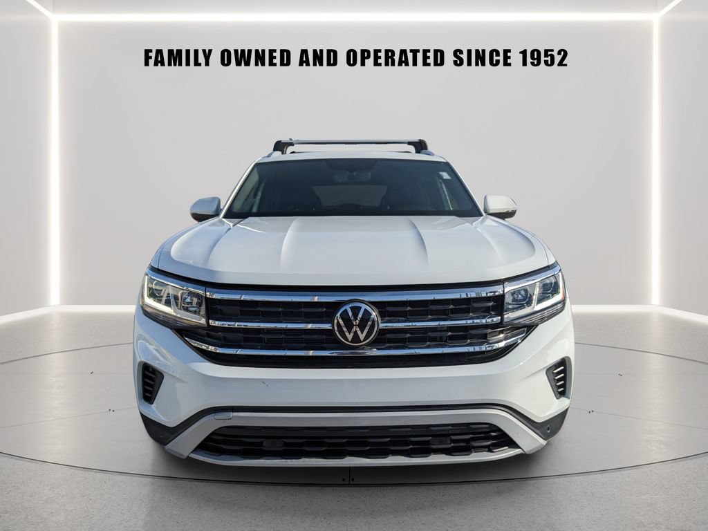 Certified 2023 Volkswagen Atlas Cross Sport SE w/ Panoramic Sunroof Package FWD image 6