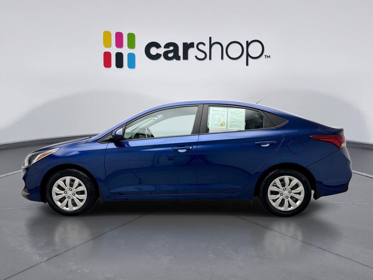 Used 2022 Hyundai Accent SE image 2