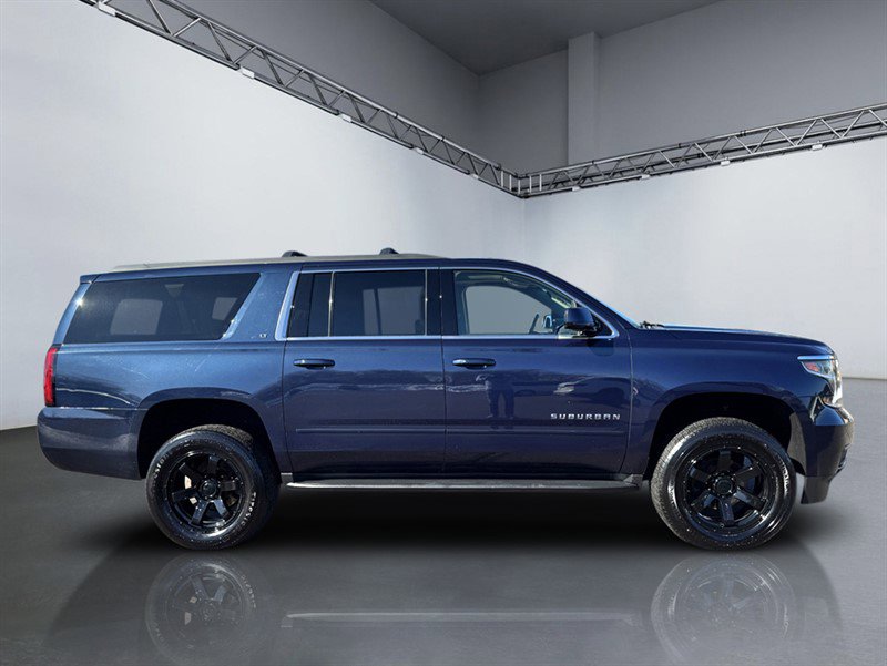 Used 2019 Chevrolet Suburban LT AWD/4WD image 3