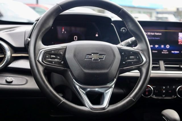 Used 2024 Chevrolet Trax ACTIV FWD image 31