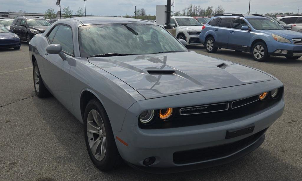 Used 2021 Dodge Challenger SXT w/ Driver Convenience Group image 5