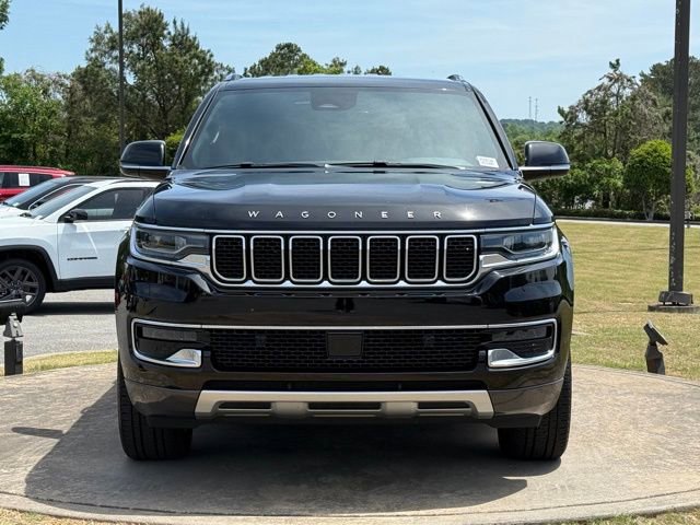 Used 2022 Jeep Wagoneer Series II AWD/4WD image 2