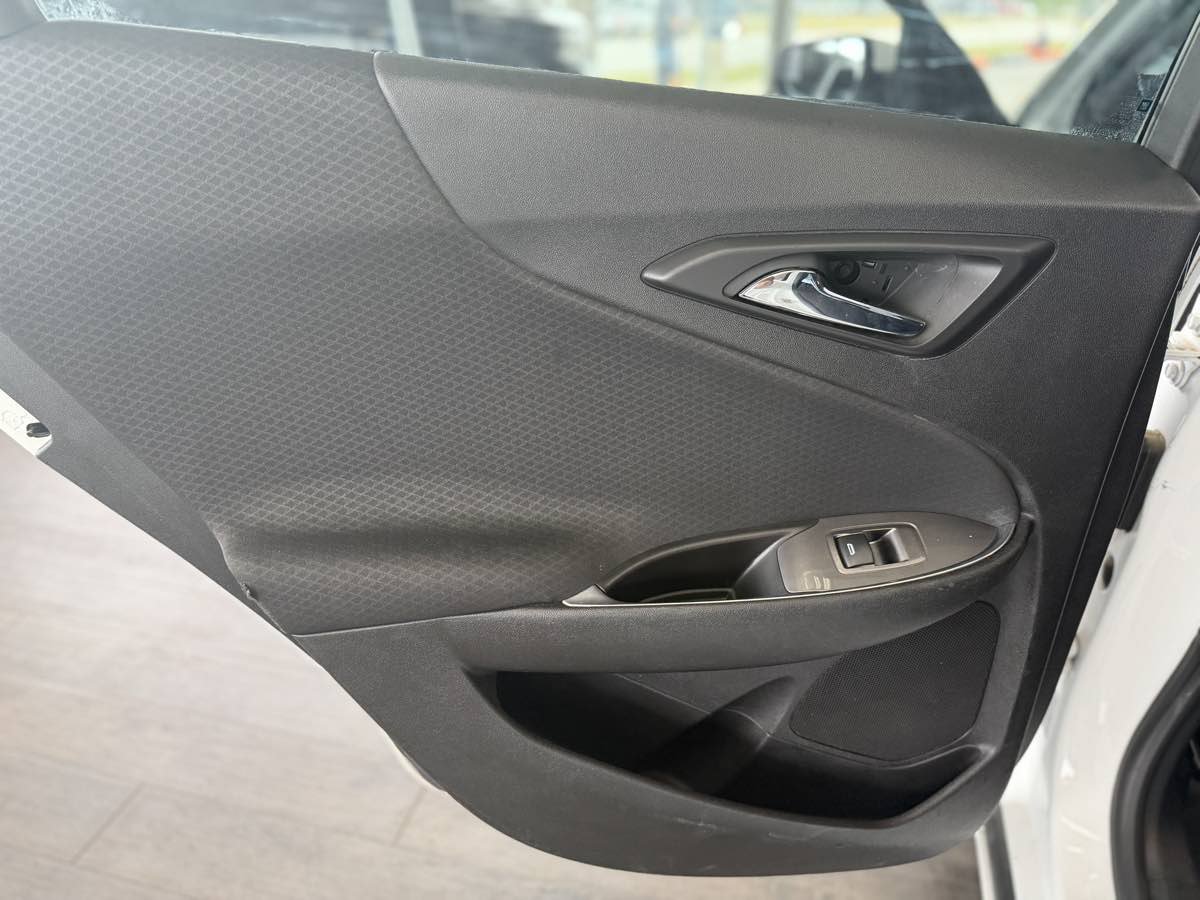 Used 2019 Chevrolet Malibu LT FWD image 32
