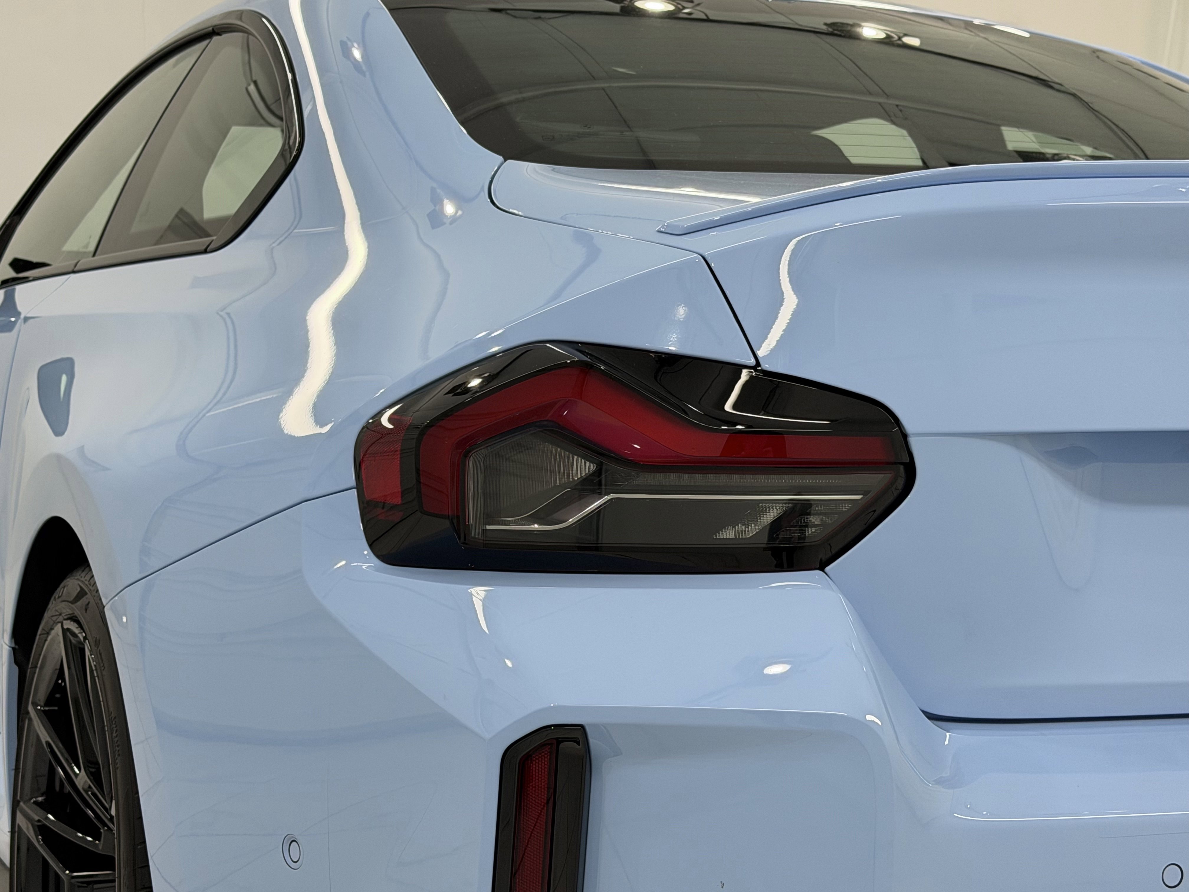 Used 2025 BMW M2 w/ Lighting Package image 18