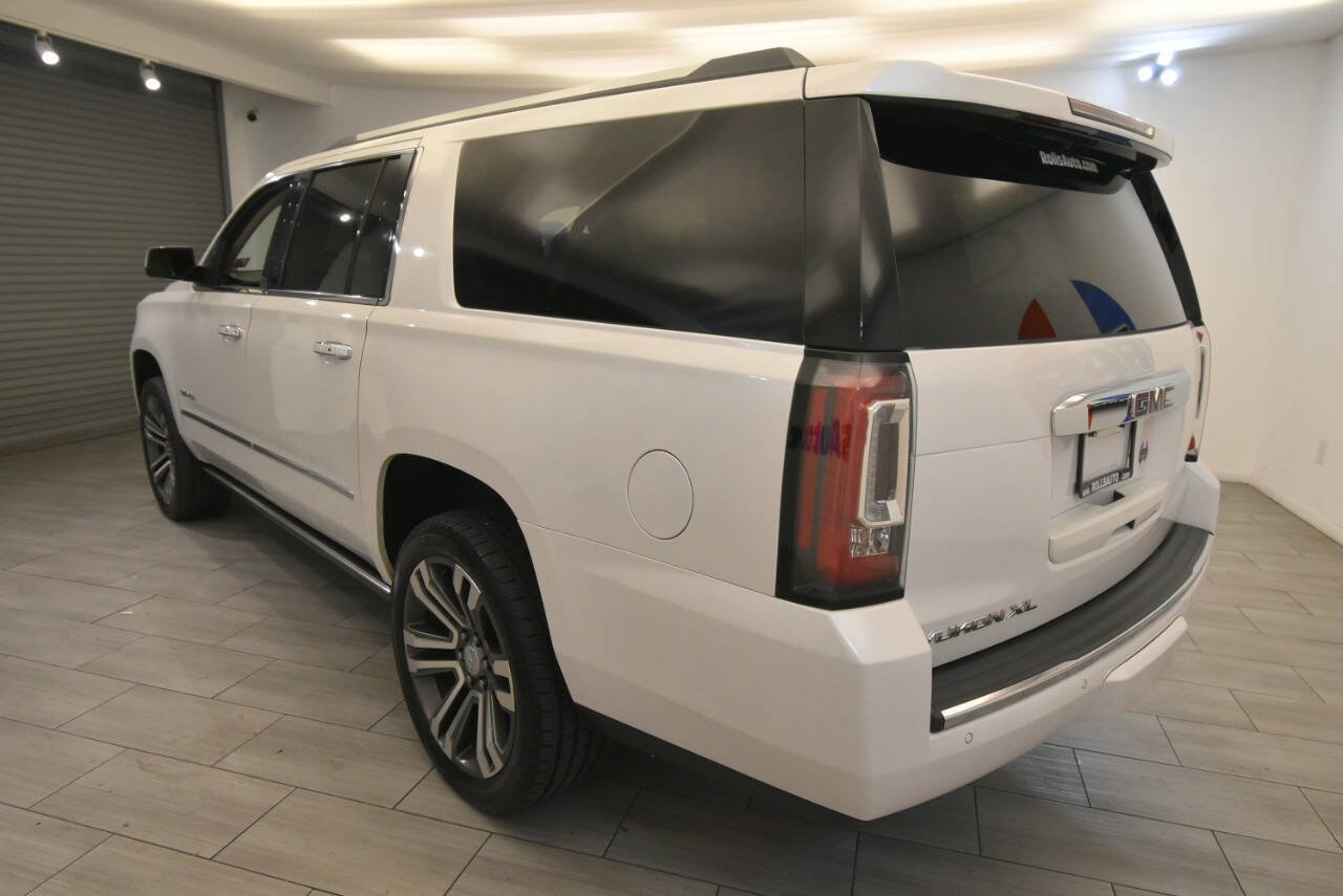 Used 2019 GMC Yukon XL Denali w/ Denali Ultimate Package image 3
