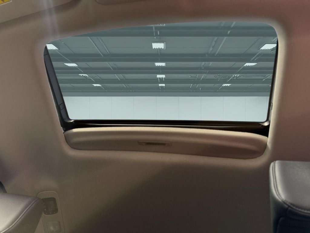 Used 2025 Honda Odyssey EX-L image 13