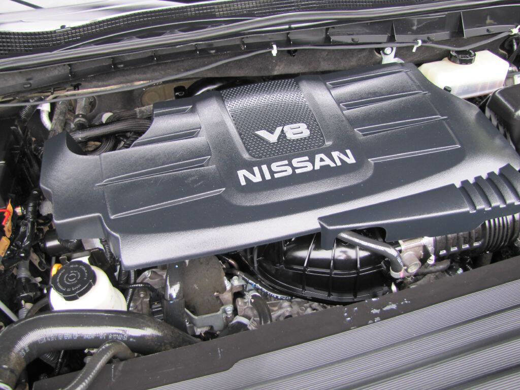 Used 2017 Nissan Titan SV AWD/4WD image 34