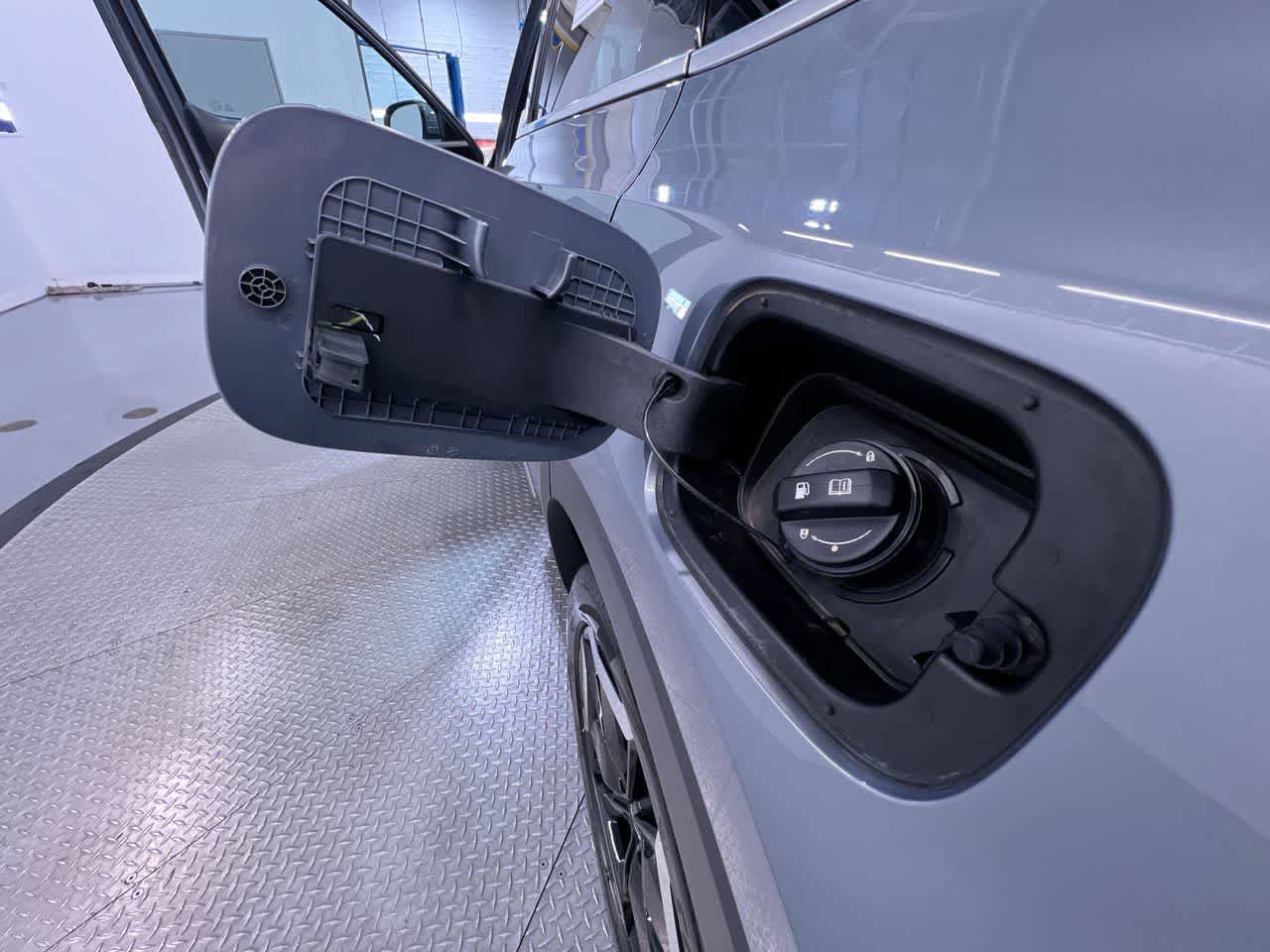 Used 2025 Kia Telluride S AWD/4WD image 45