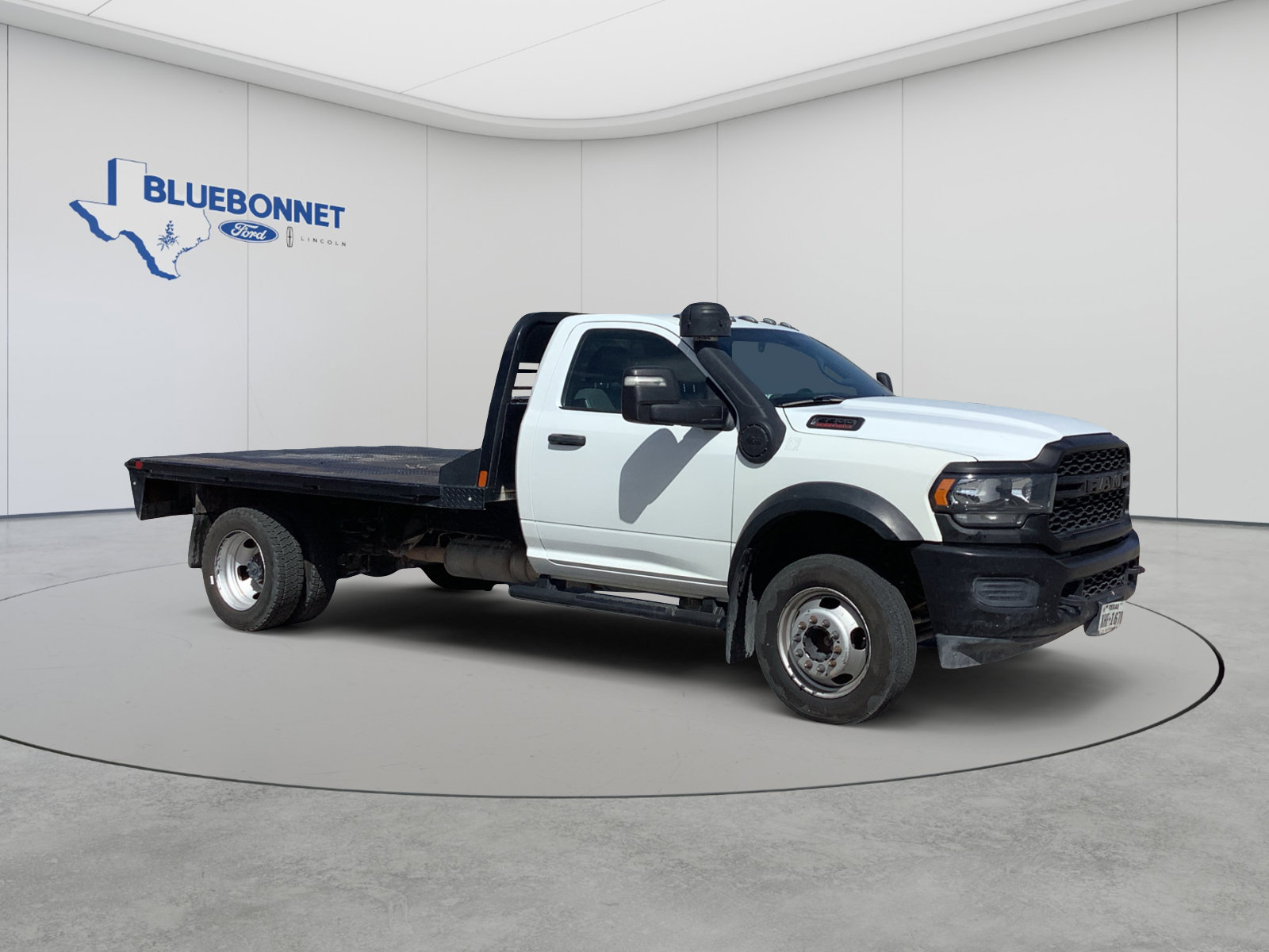 Used 2023 RAM 5500 Tradesman AWD/4WD image 2