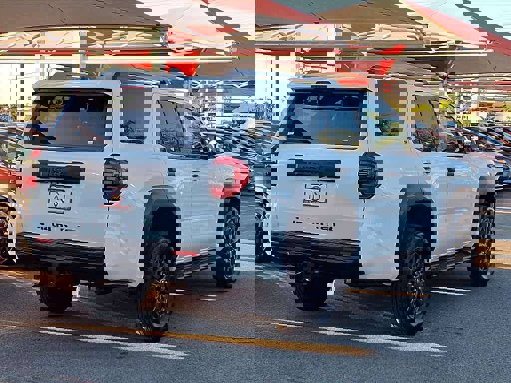 Used 2025 Toyota 4Runner SR5 image 4