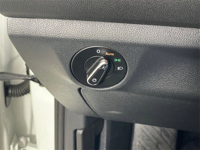 Used 2024 Volkswagen Jetta SE image 15