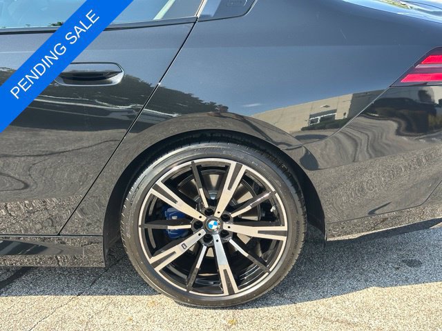 Certified 2024 BMW 530i xDrive w/ M Sport Package AWD/4WD image 9