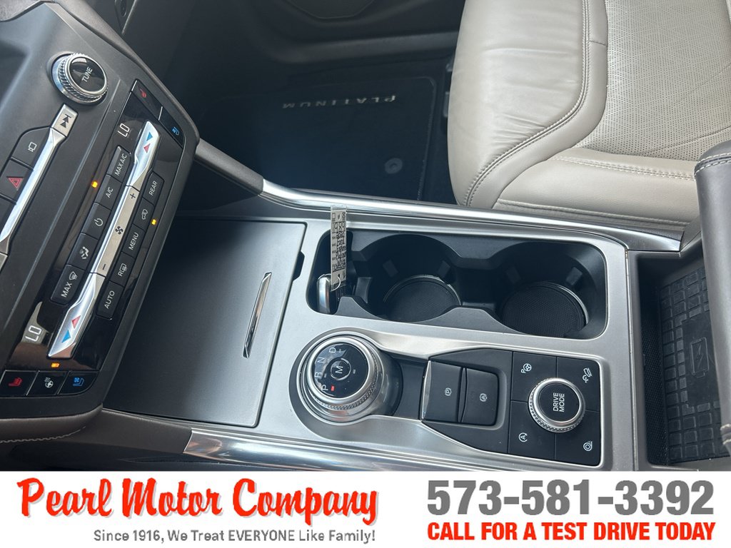 Used 2020 Ford Explorer Platinum w/ Premium Technology Package AWD/4WD image 19