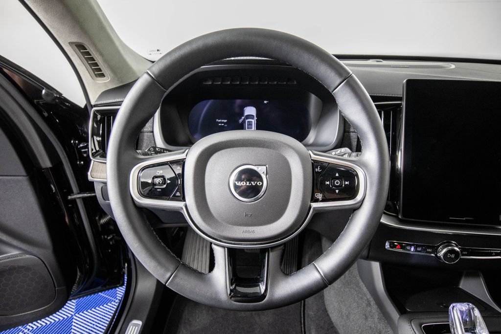 Used 2026 Volvo XC90 B6 Ultra w/ Lounge Package image 21