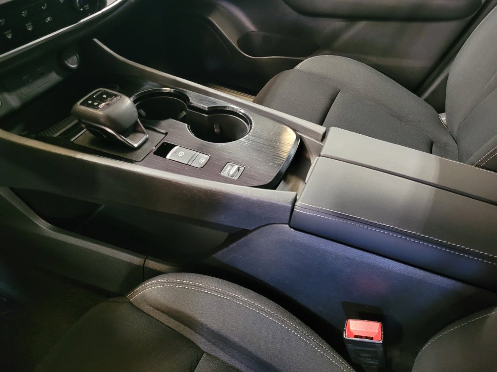 Used 2023 Nissan Rogue S FWD image 26