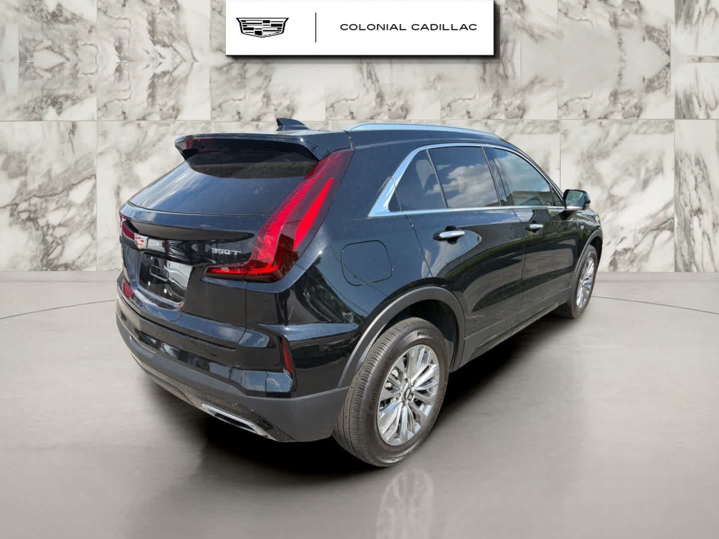 Used 2025 Cadillac XT4 Premium Luxury AWD/4WD image 5