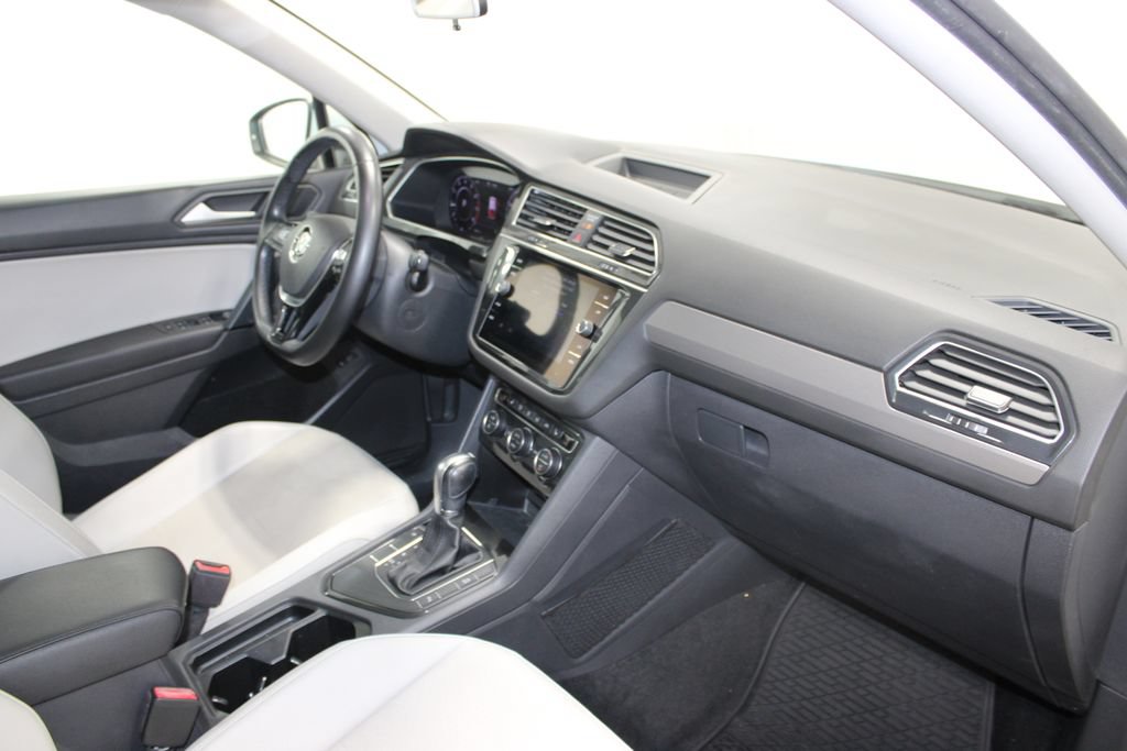 Used 2019 Volkswagen Tiguan SEL FWD image 20