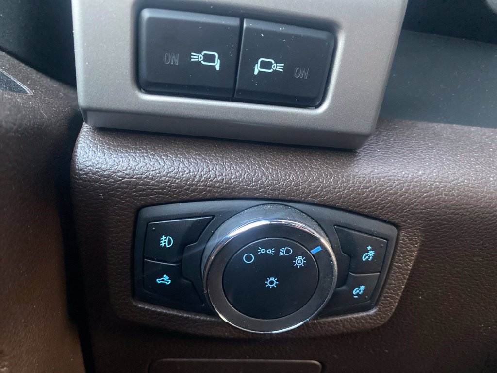 Used 2020 Ford F150 King Ranch w/ Equipment Group 601A Luxury AWD/4WD image 24