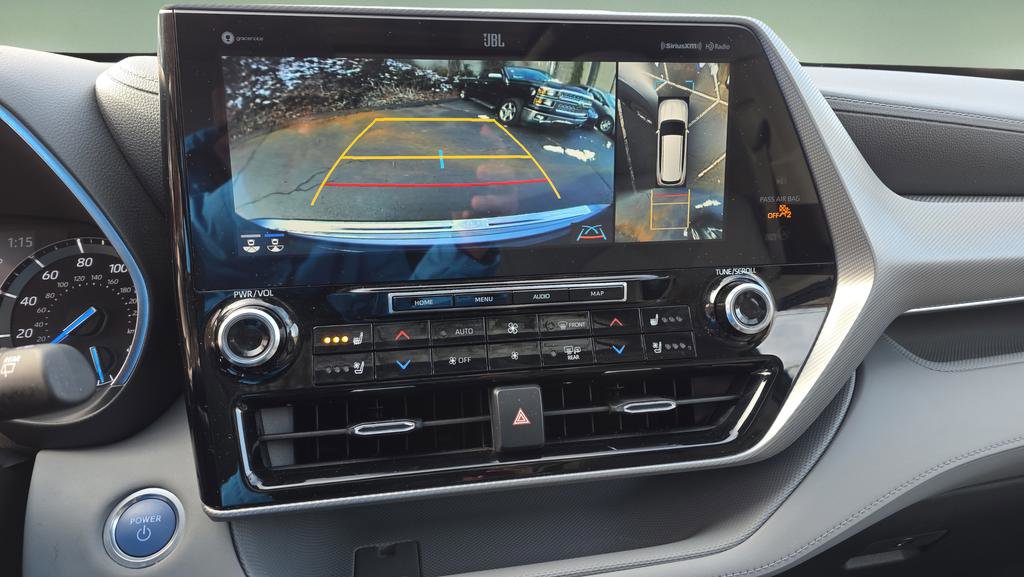 Used 2021 Toyota Highlander Platinum image 30