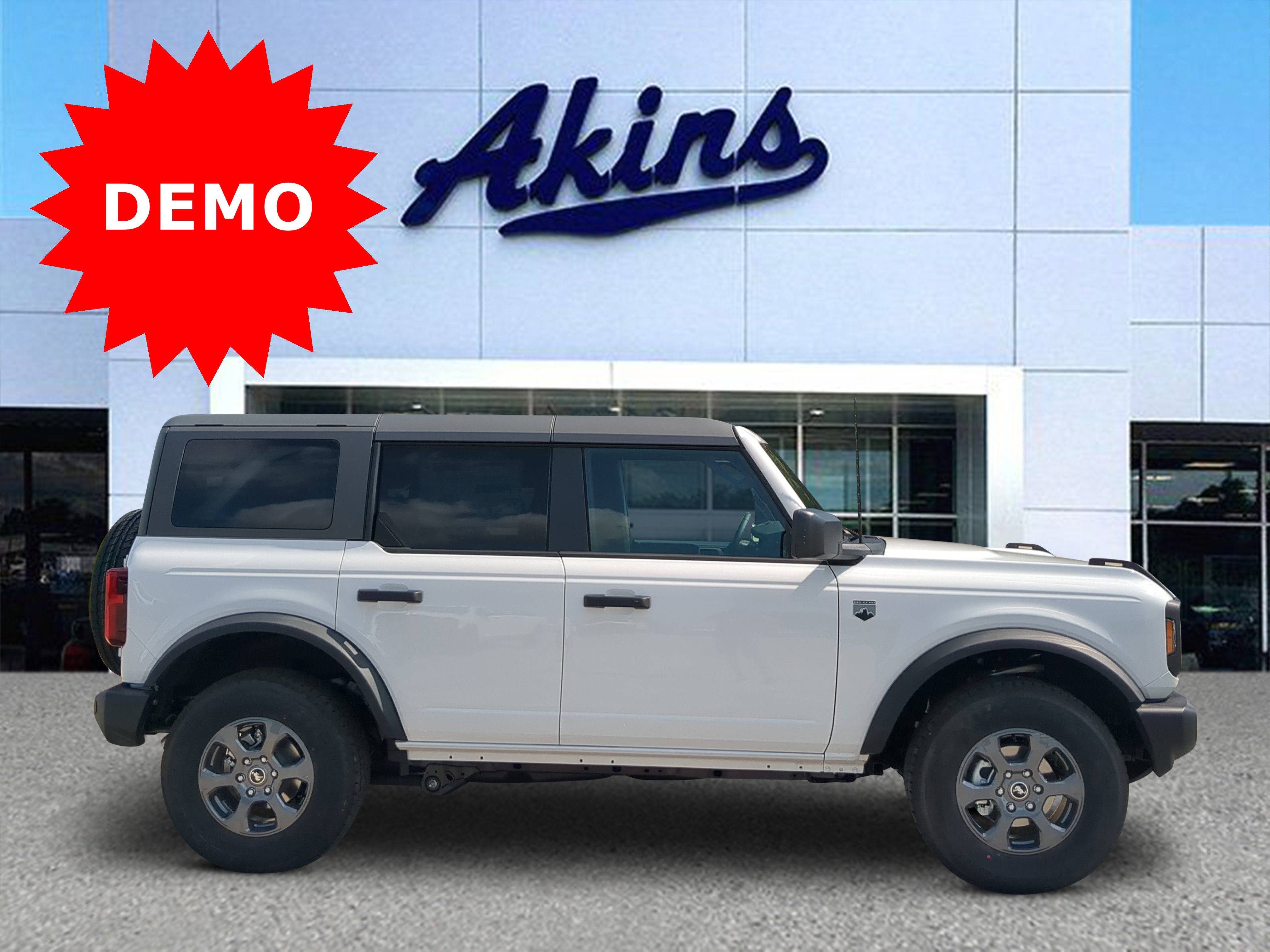 New 2026 Ford Bronco Big Bend AWD/4WD image 1