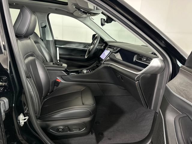 Used 2023 Jeep Grand Cherokee 4WD 4xe image 29