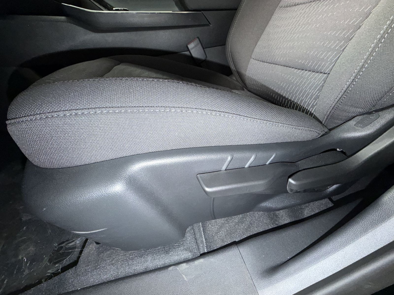 New 2026 Chevrolet Equinox LT FWD image 14