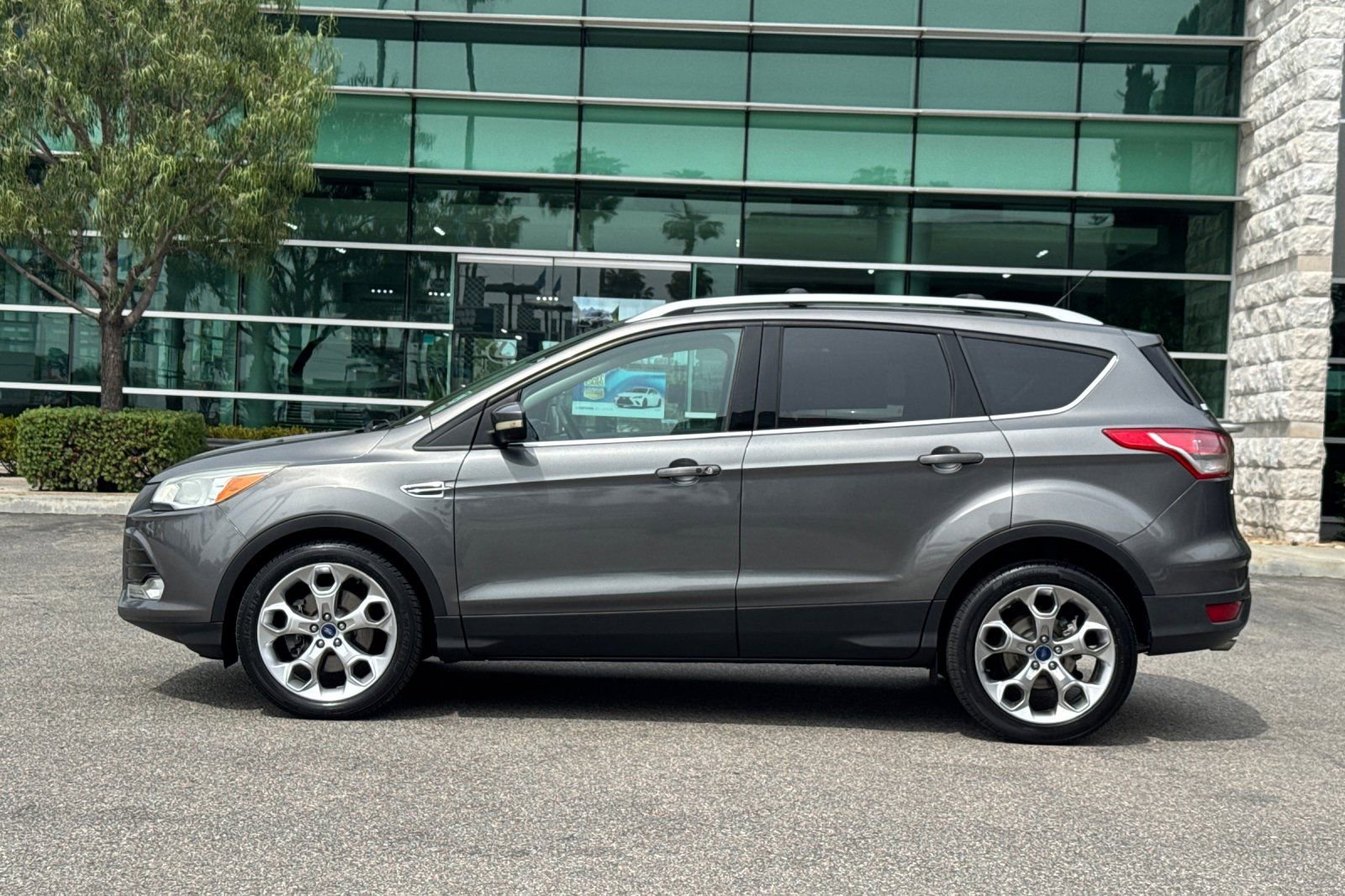 Used 2014 Ford Escape Titanium image 7
