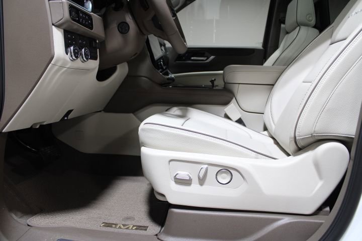 New 2026 GMC Yukon Denali w/ Denali Reserve Package image 23
