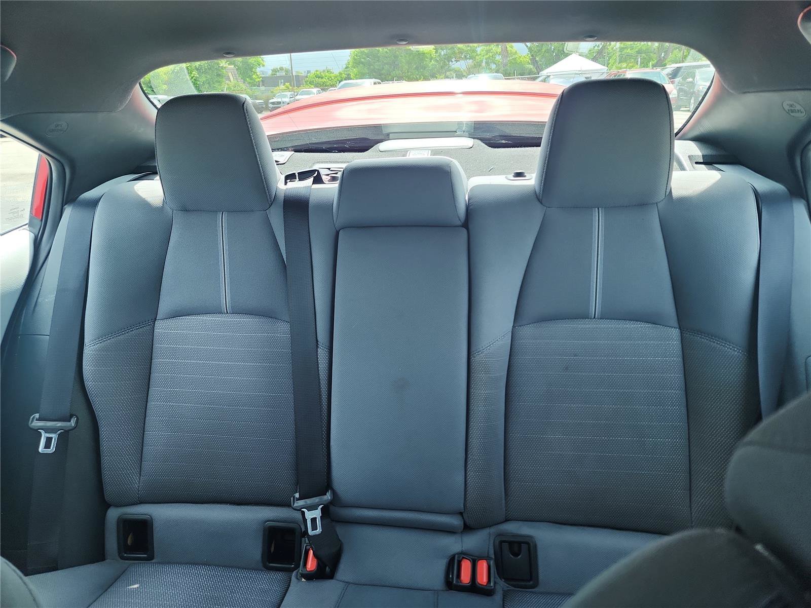 Used 2021 Toyota Corolla SE FWD image 18