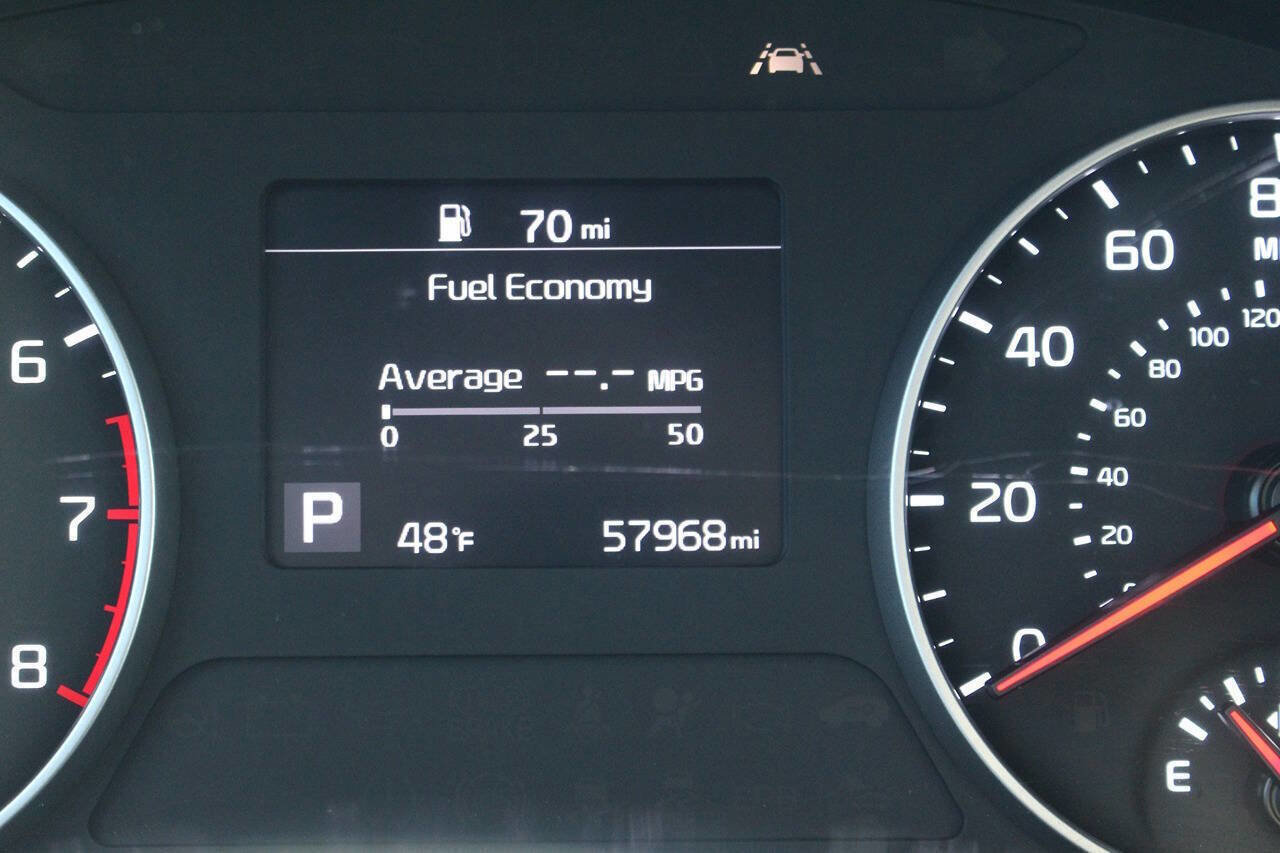 Used 2022 Kia Seltos EX image 9