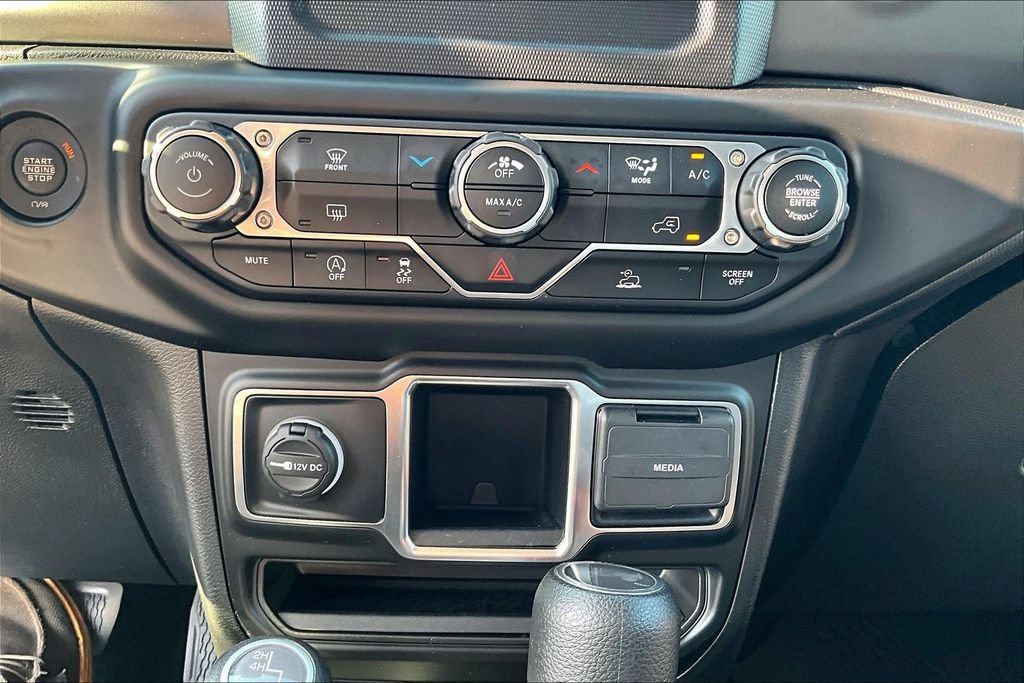 Used 2023 Jeep Wrangler Sport AWD/4WD image 31