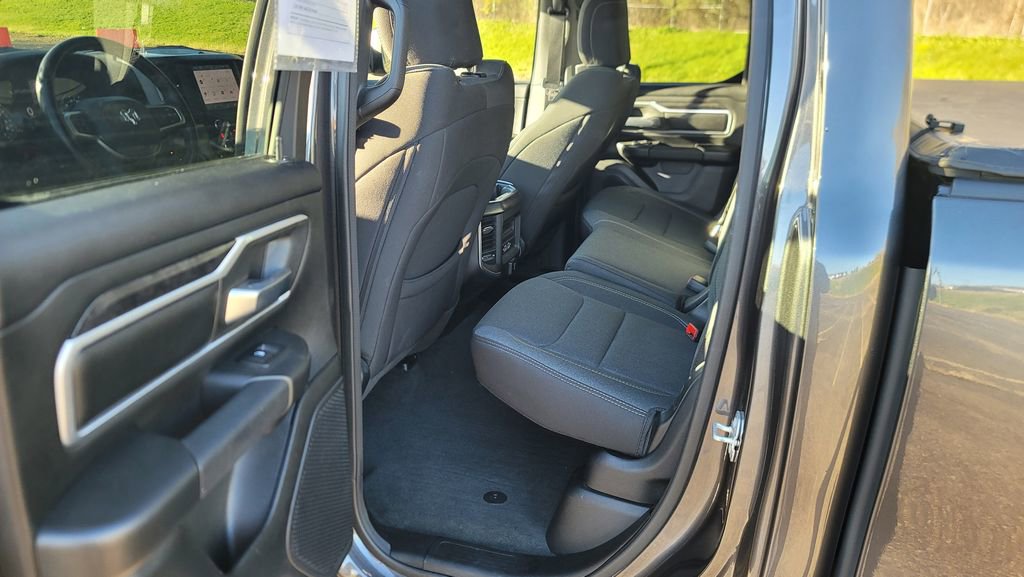 Used 2022 RAM 1500 Big Horn image 24