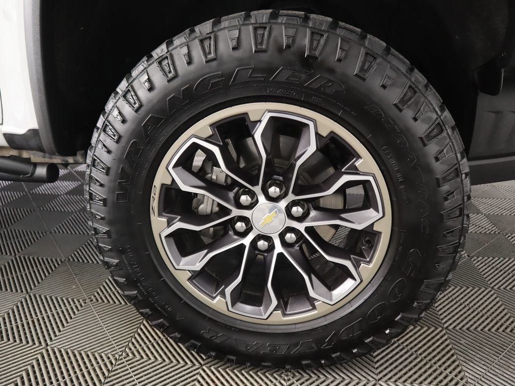 Used 2020 Chevrolet Colorado ZR2 image 34